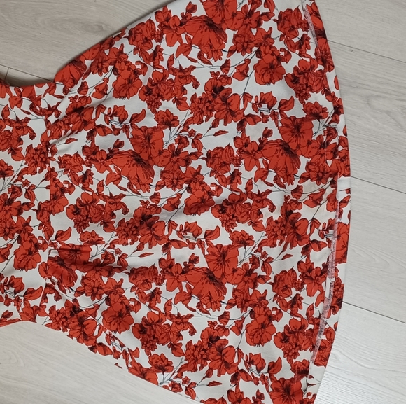 Flower Babydoll dress - Picture 2 of 5